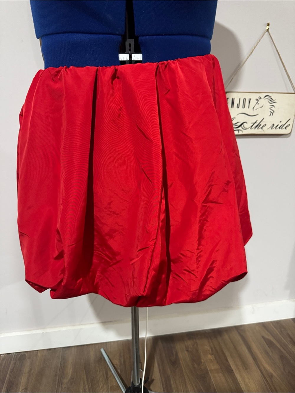 Old Navy Red Bubble Mini Skirt